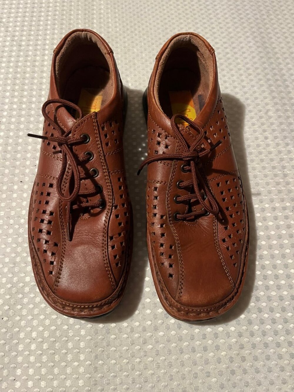 Soflex Brown Perforated Leather Cutout Comfort Oxfords Shoes Size 38 / 7.5